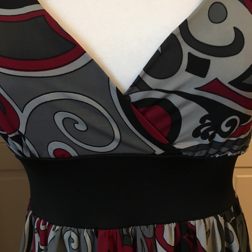 Dress - Picture 4 of 7